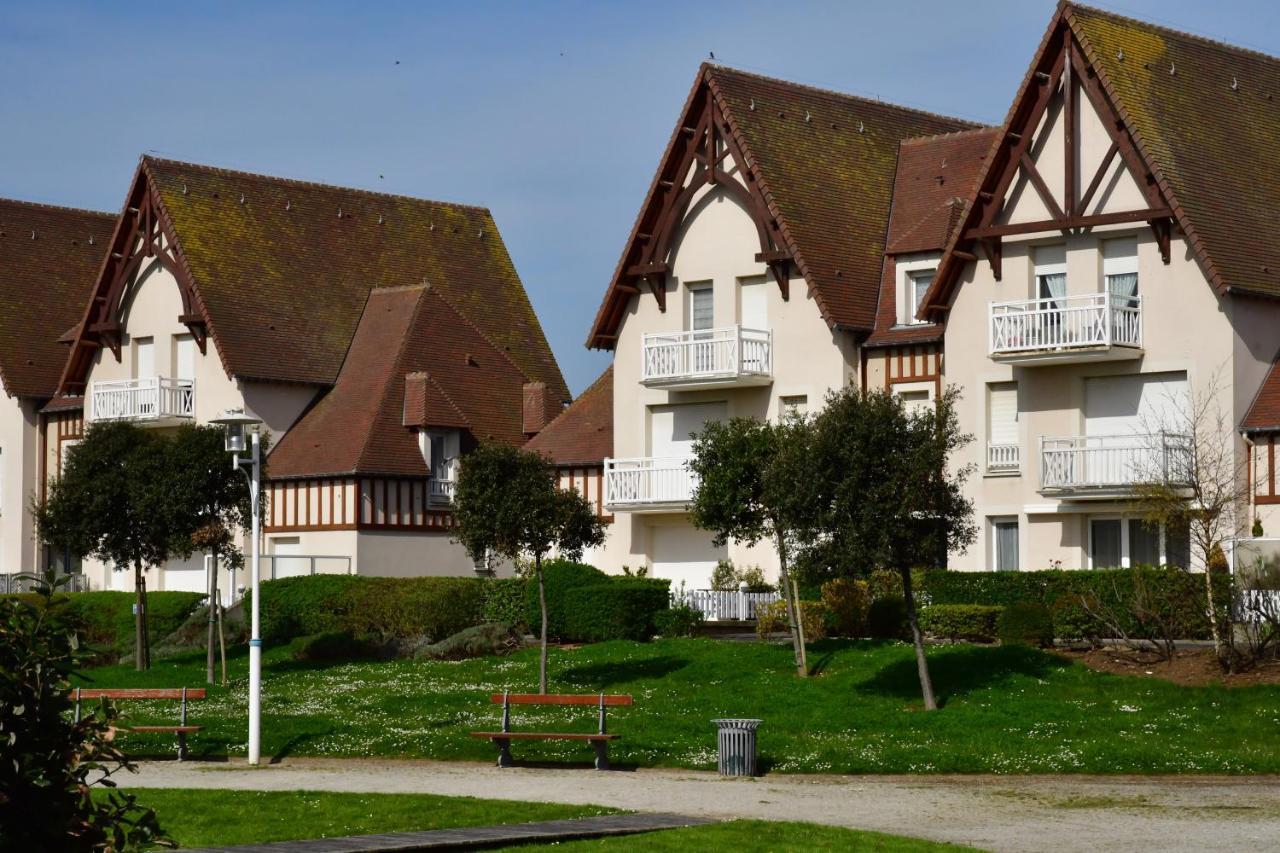 Triplex Avec Jardinet - Wifi - A 400M De La Plage 库尔瑟勒·苏尔·梅尔 外观 照片